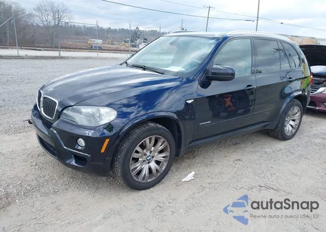 2010 BMW X5 xDrive48I z USA, uszkodzony, nr VIN 5UXFE8C53AL311437
